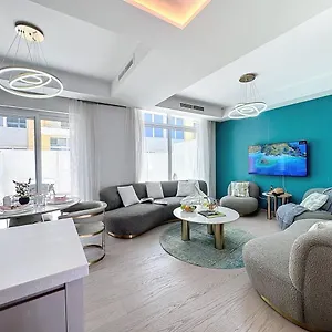 Key View - Aquilegia Villa, Damac Hills Holiday home Dubai