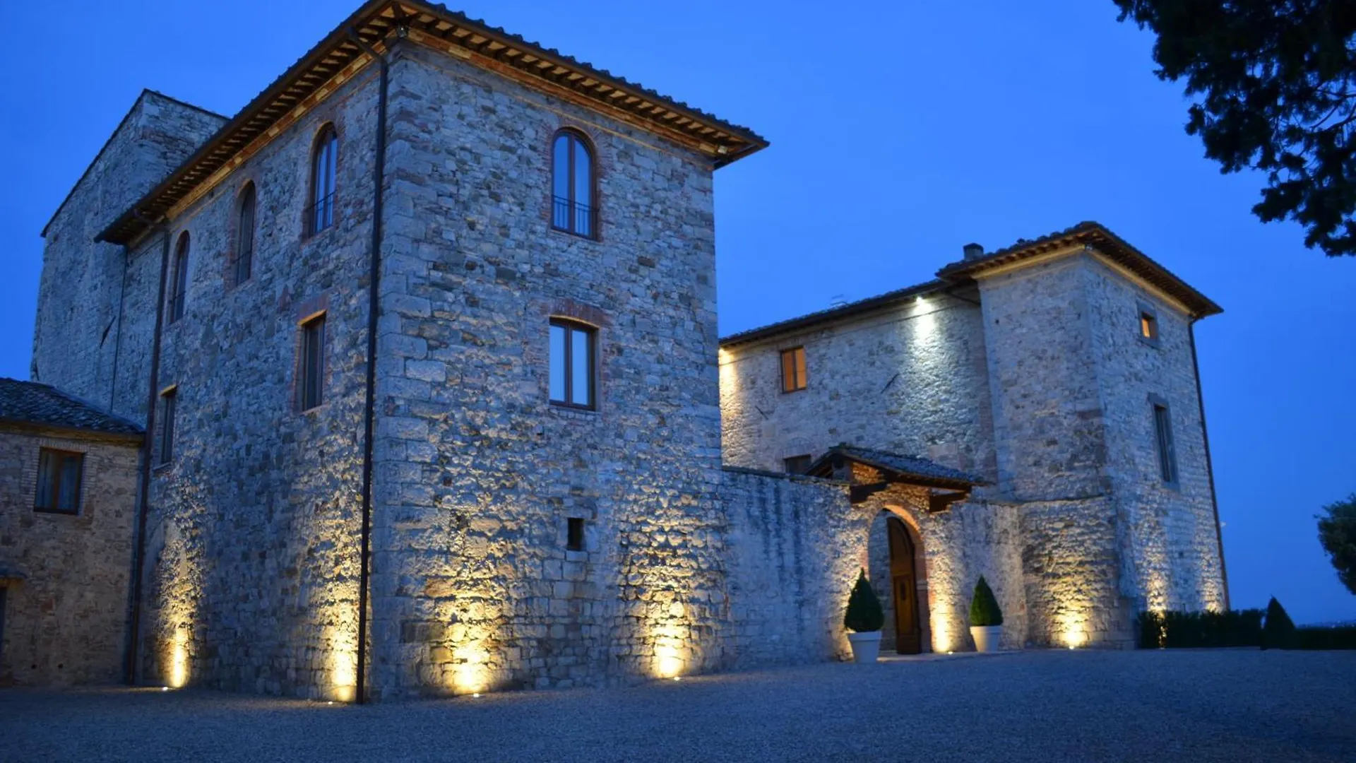 Farm stay Castello La Leccia Villa Castellina in Chianti